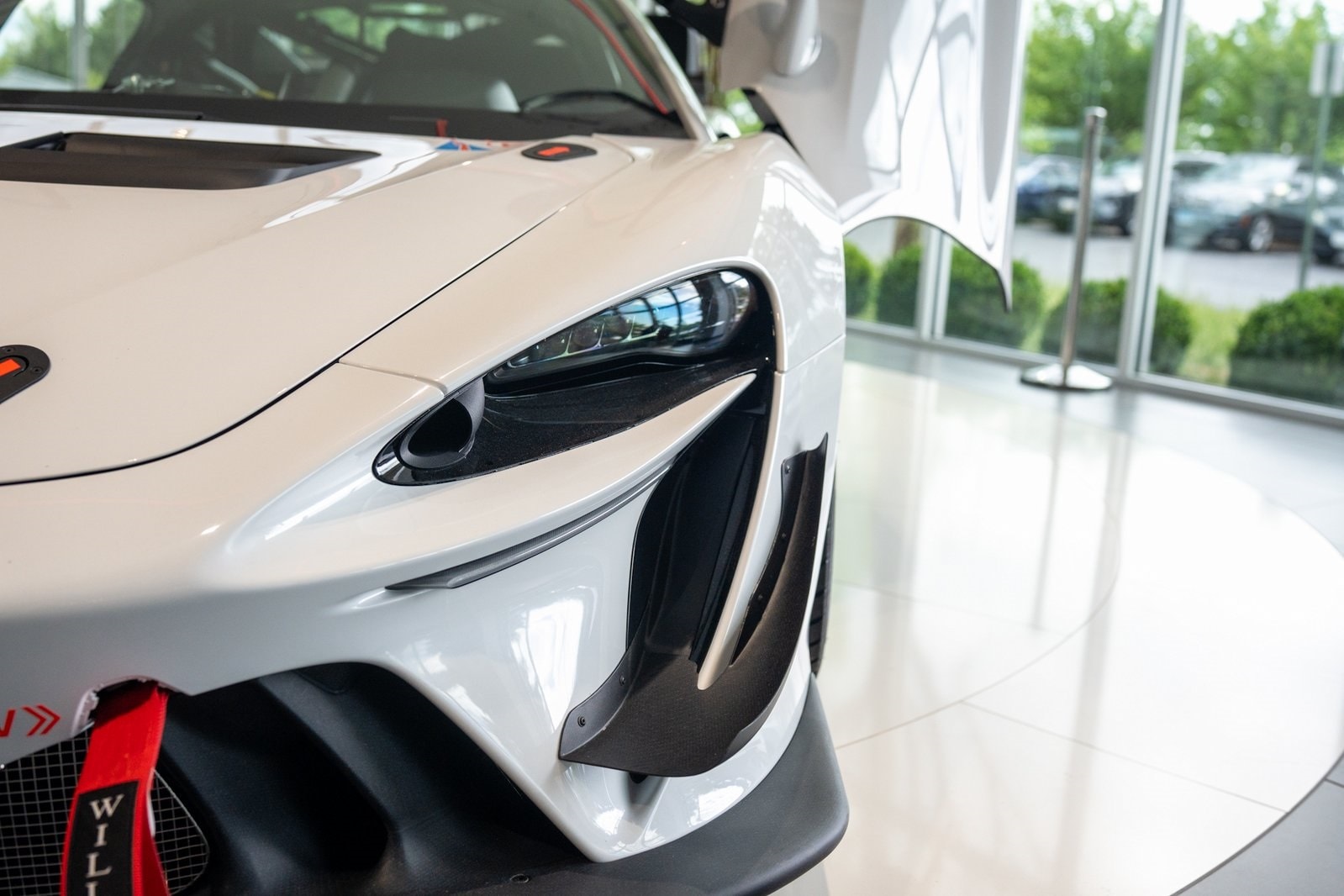 Thumbnail: 2023 Mclaren Artura - 6