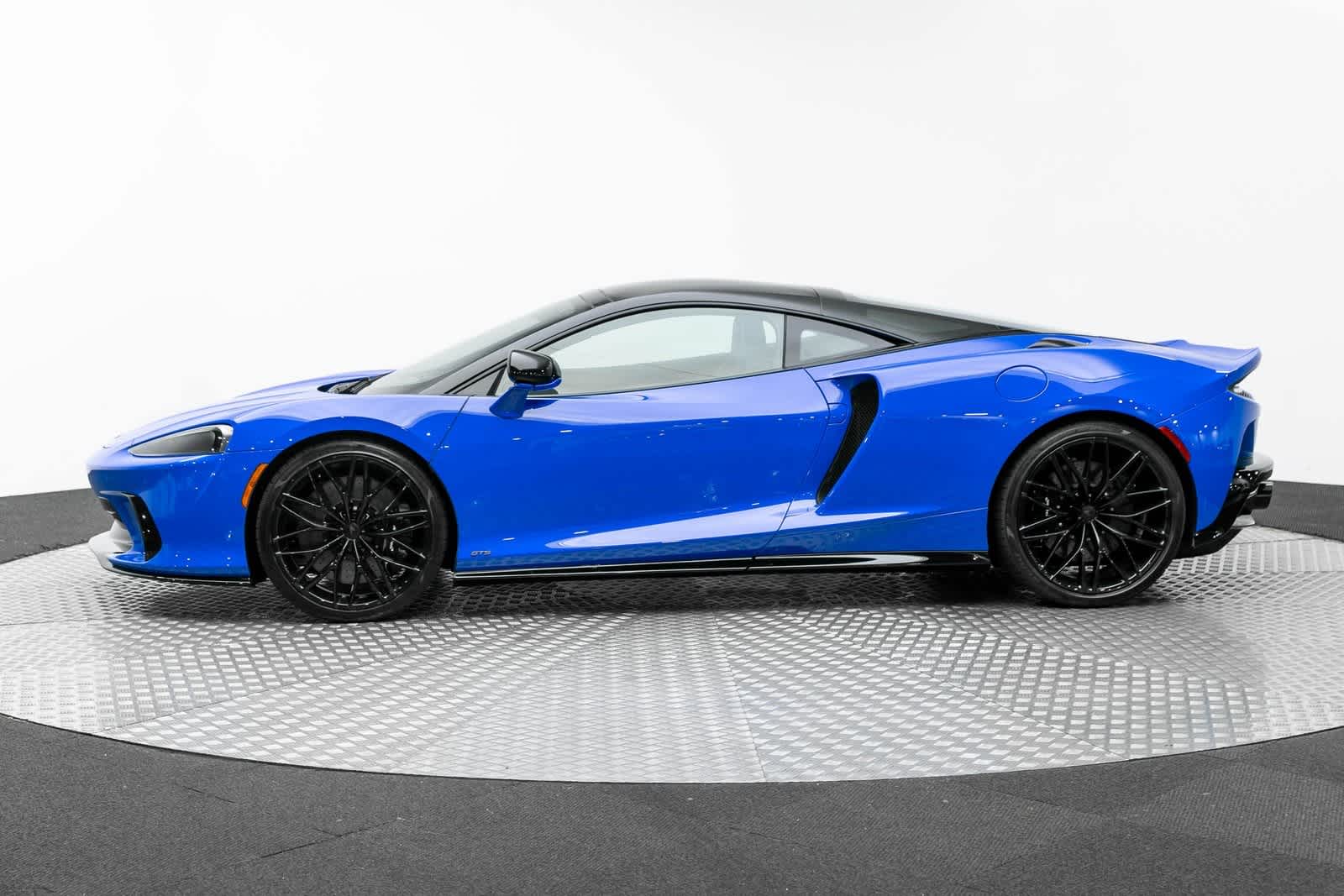 Thumbnail: 2025 Mclaren GTS - 3