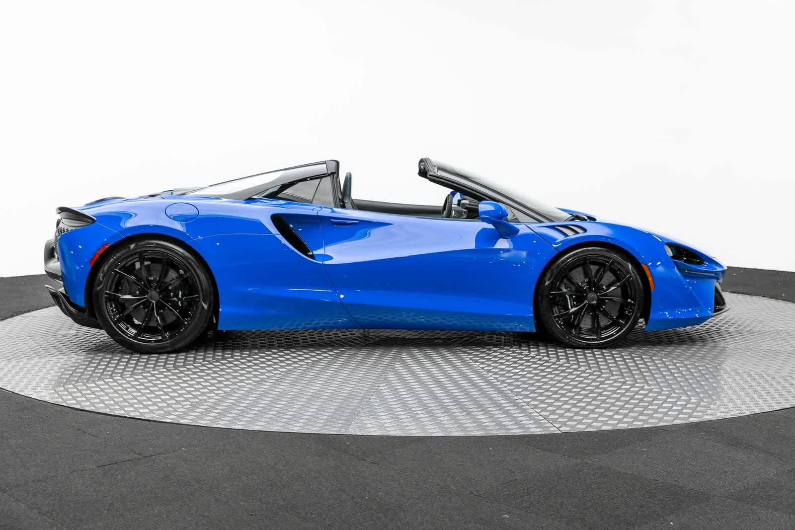 Thumbnail: 2025 Mclaren Artura - 47