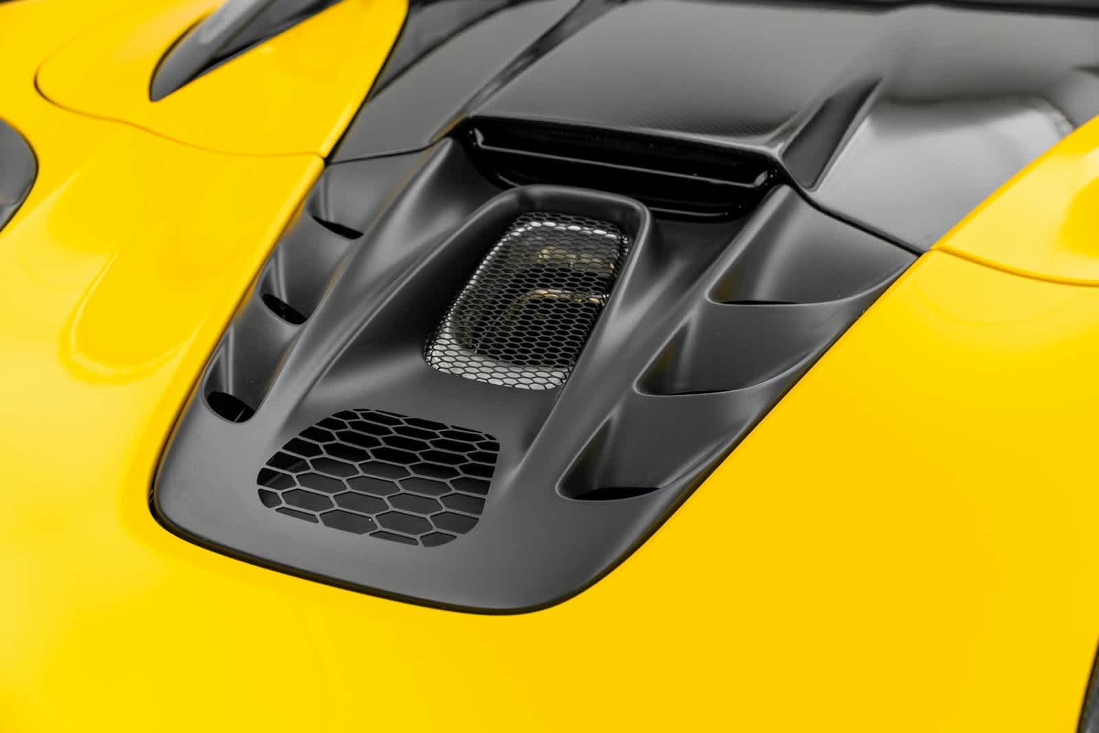 Thumbnail: 2025 Mclaren Artura - 7
