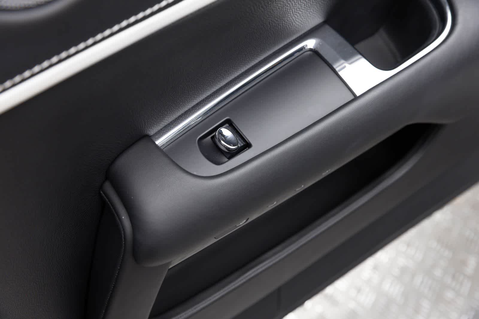 Thumbnail: 2018 Rolls-Royce Wraith - 50