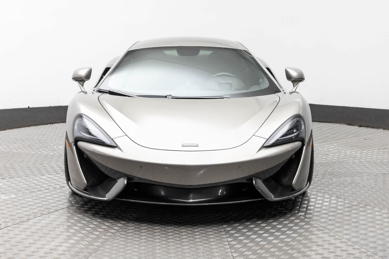 Thumbnail: 2017 Mclaren  - 6