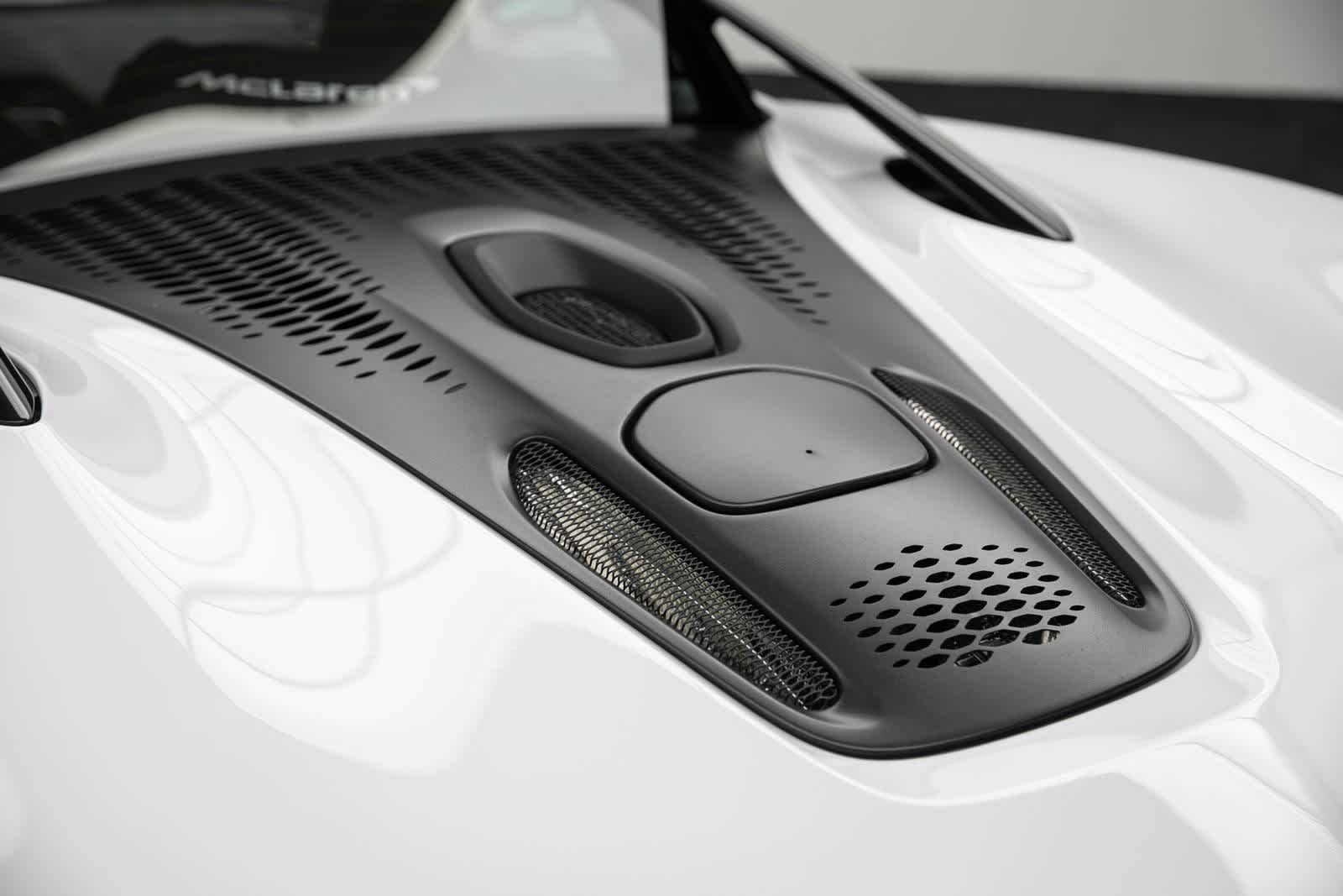 Thumbnail: 2024 Mclaren Artura - 27