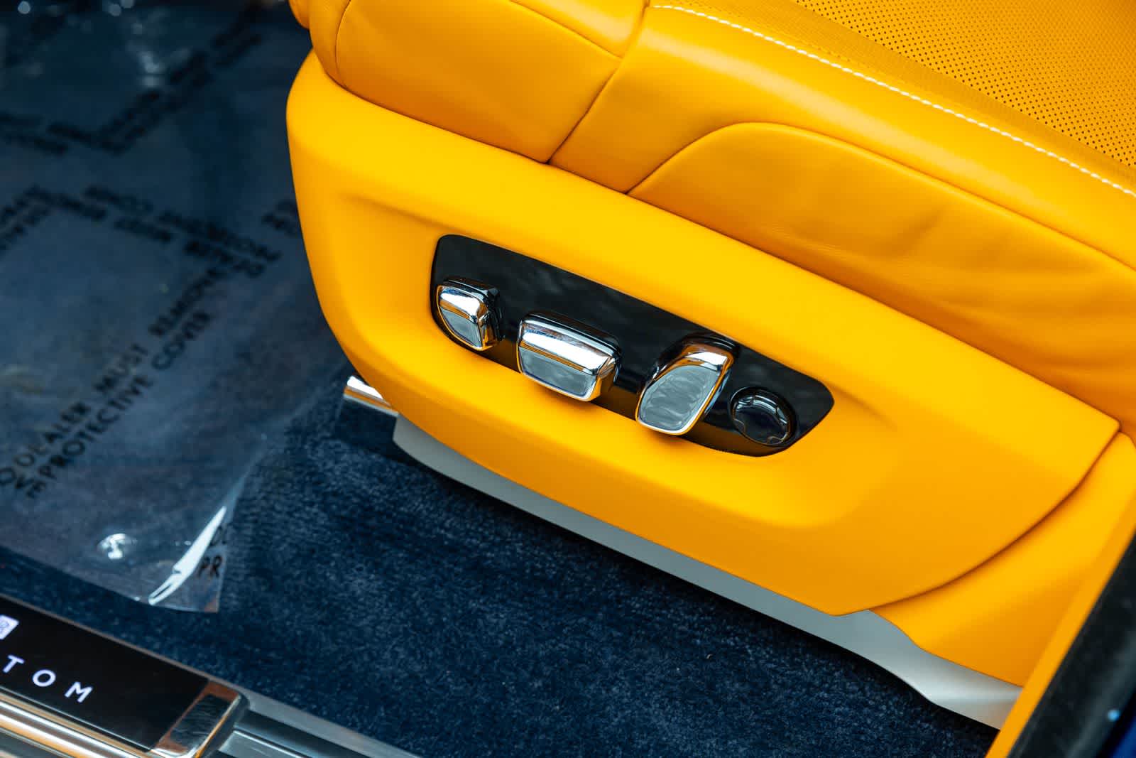 Thumbnail: 2023 Rolls-Royce Phantom - 9