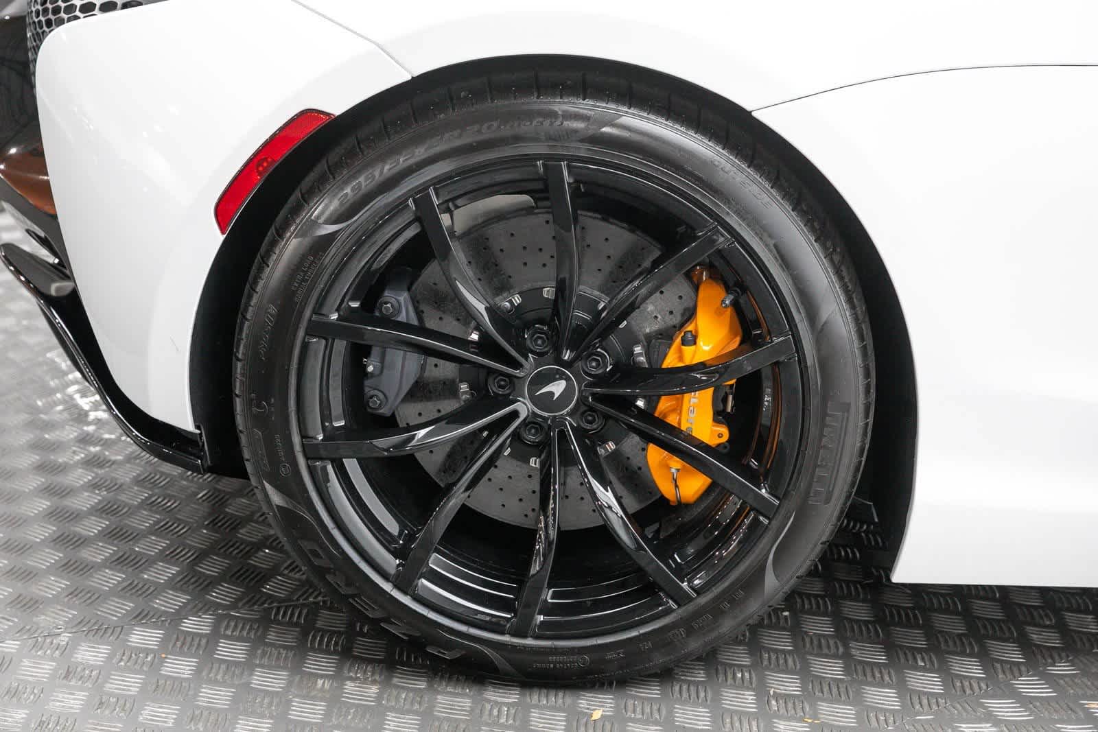 Thumbnail: 2024 Mclaren Artura - 32