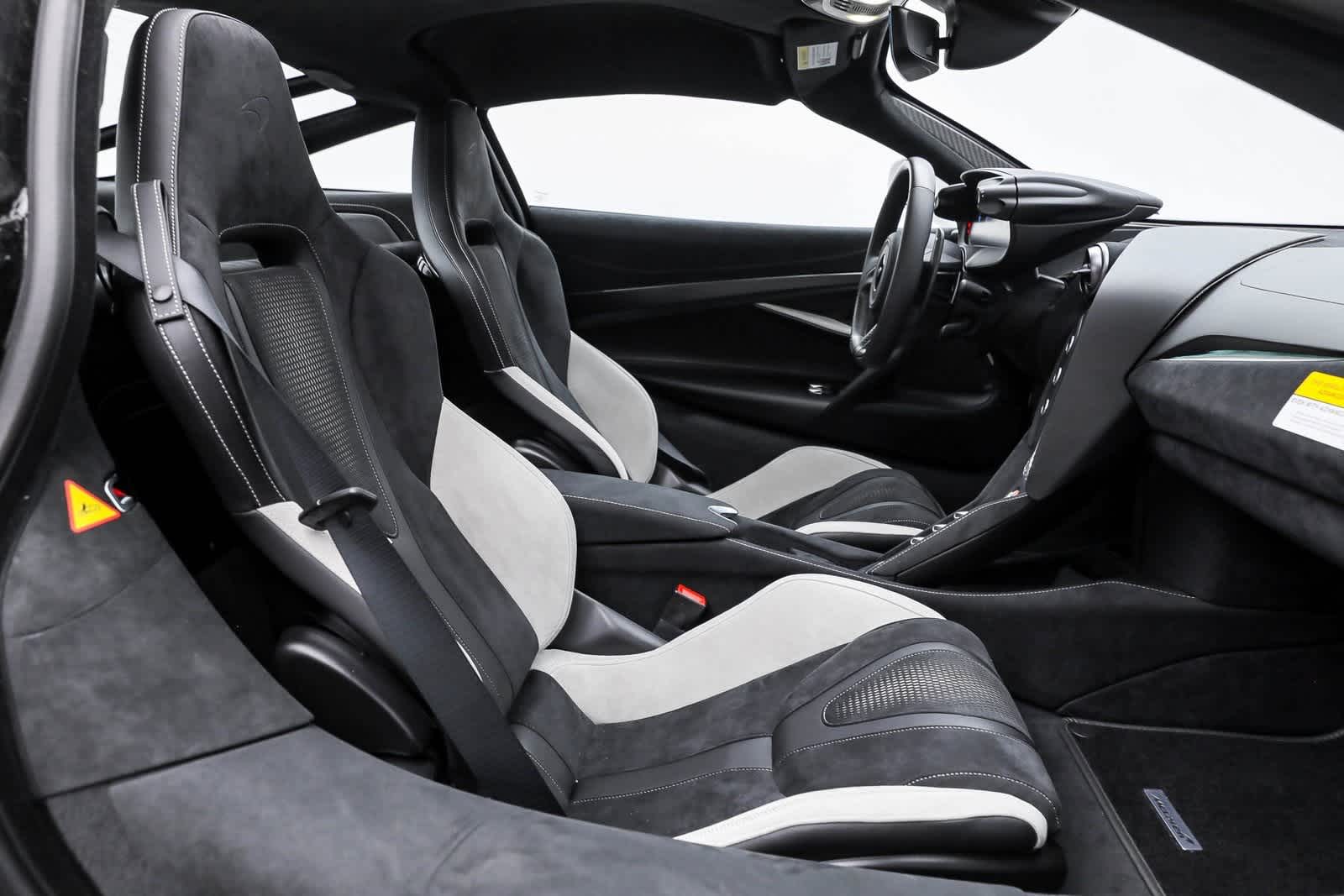 Thumbnail: 2025 Mclaren 750S - 11