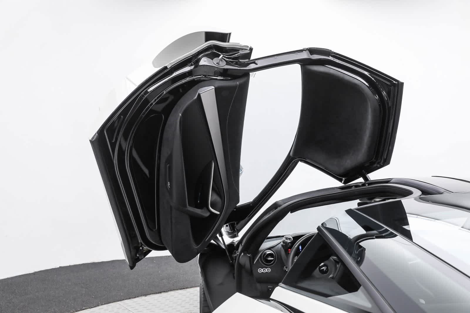Thumbnail: 2025 Mclaren 750S - 20