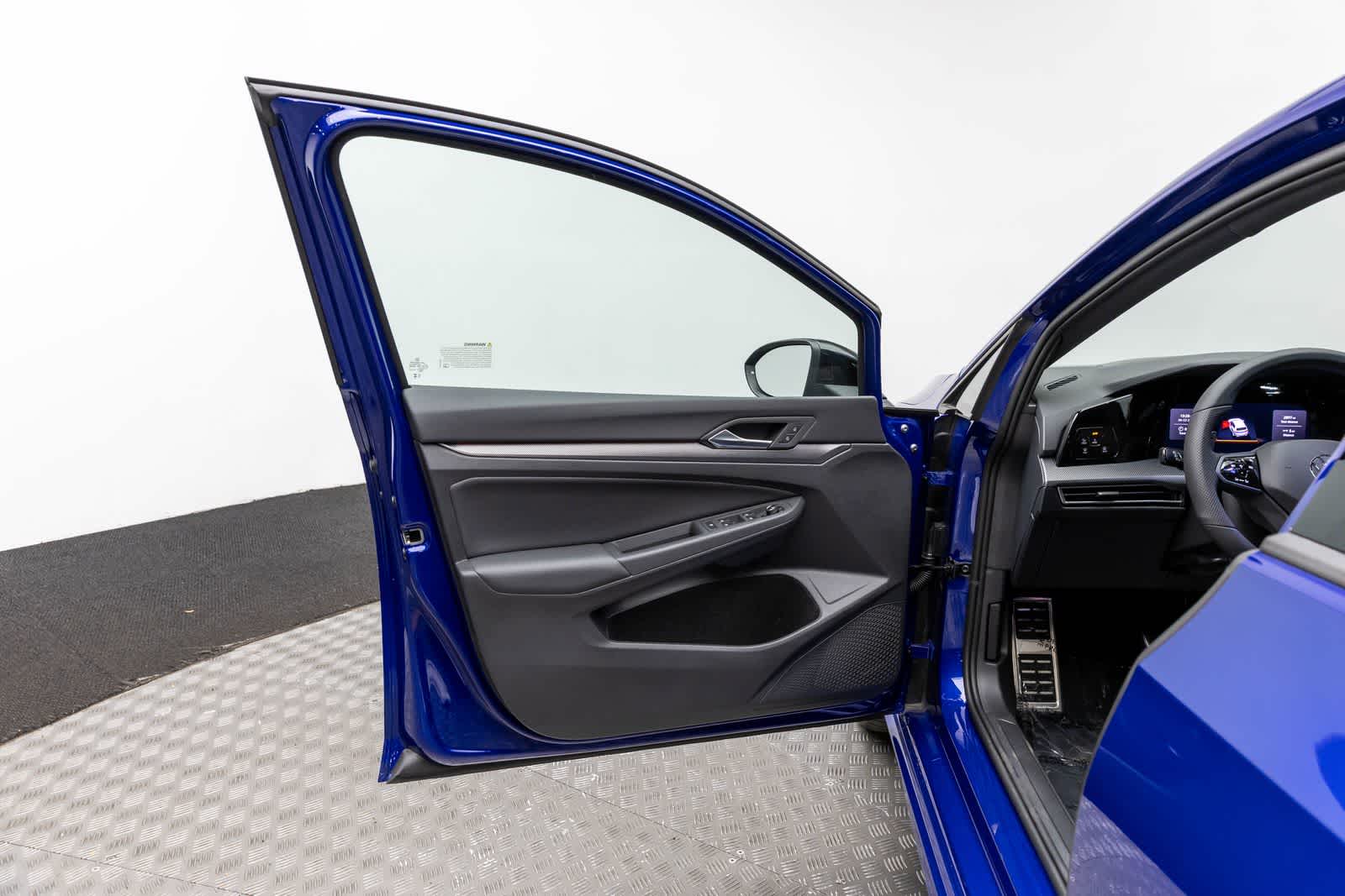 Thumbnail: 2026 Volkswagen Golf - 27