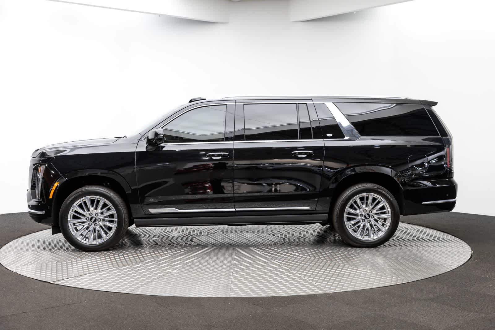 Thumbnail: 2026 Cadillac Escalade - 3