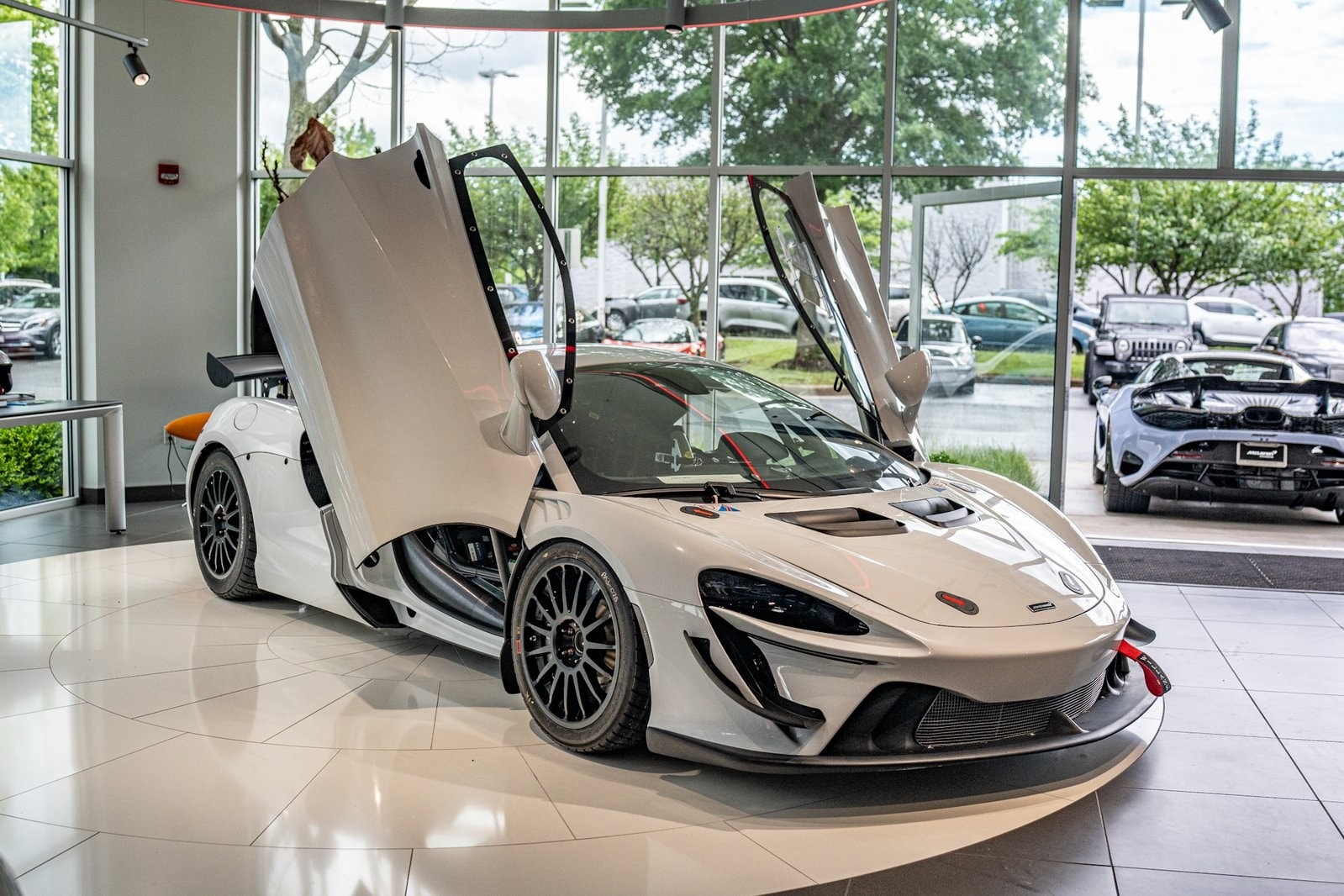 Thumbnail: 2023 Mclaren Artura - 5