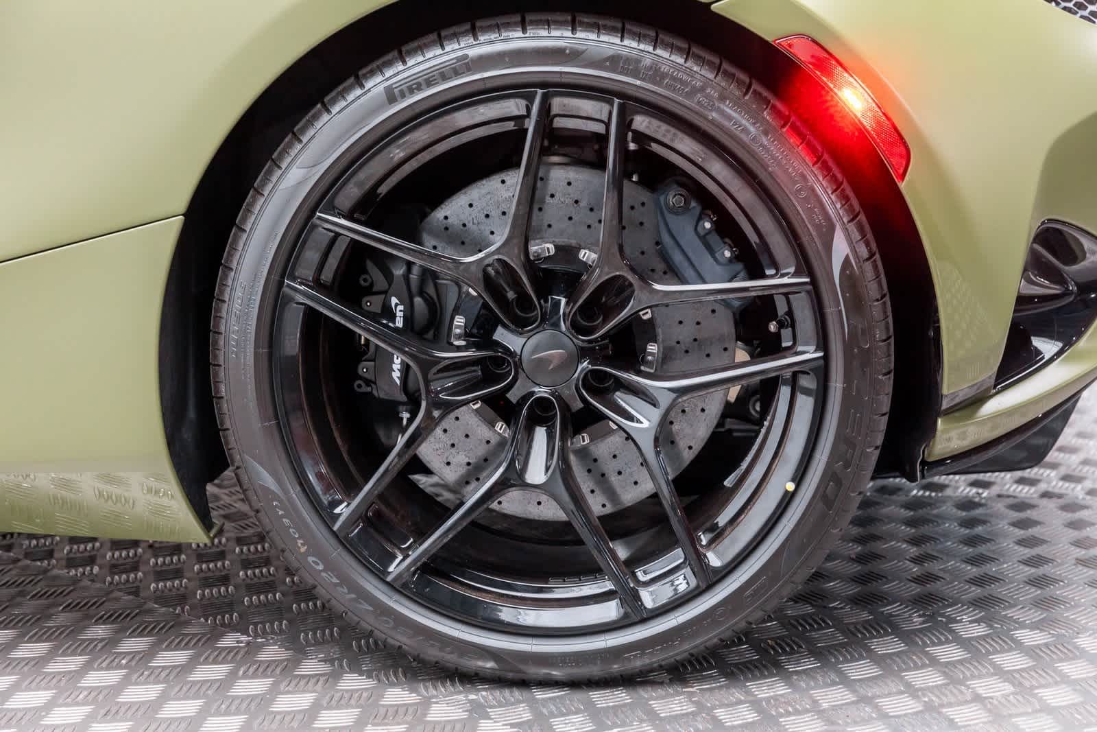 Thumbnail: 2026 Mclaren 750S - 36