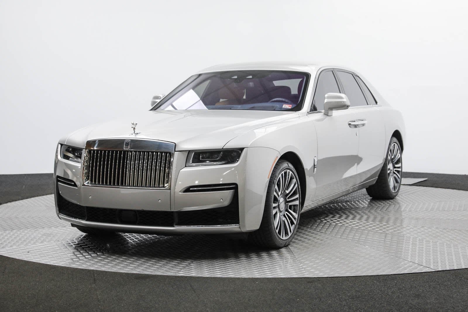 Rolls-Royce Ghost Review, Interior, For Sale, Specs & Models in