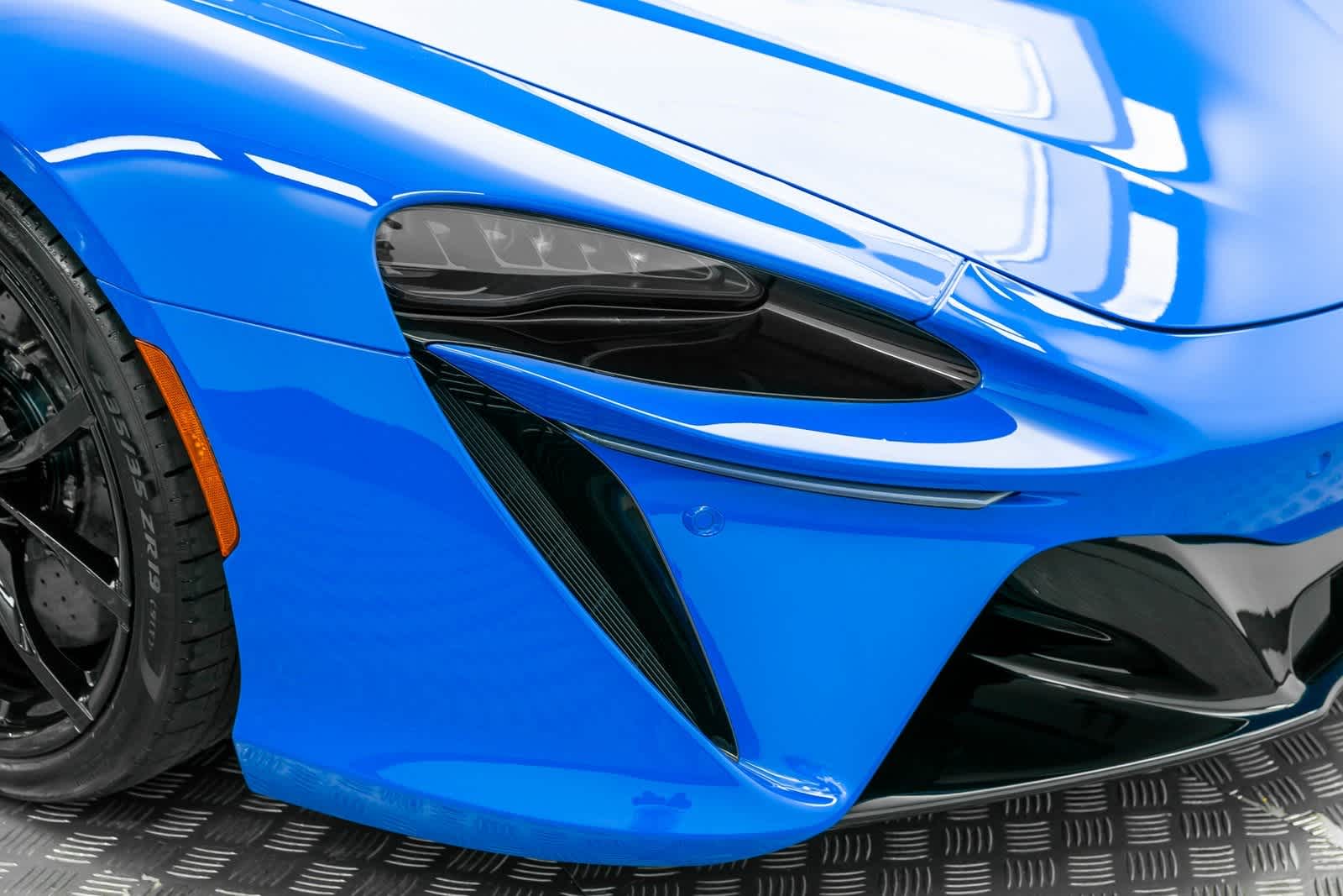 Thumbnail: 2025 Mclaren Artura - 43