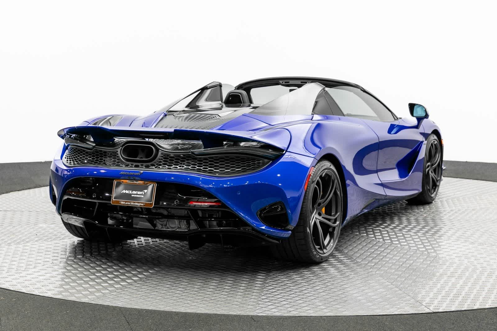Thumbnail: 2025 Mclaren 750S - 4