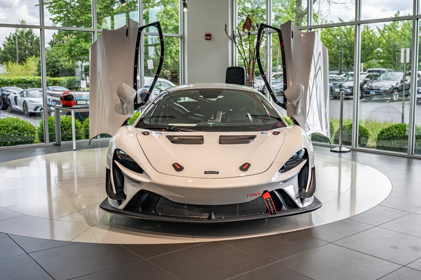 Thumbnail: 2023 Mclaren Artura - 4