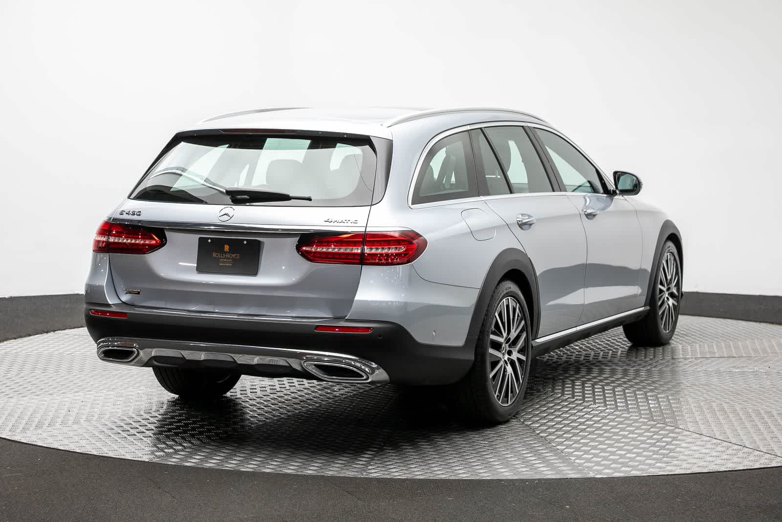 Thumbnail: 2021 Mercedes-Benz E-Class - 21