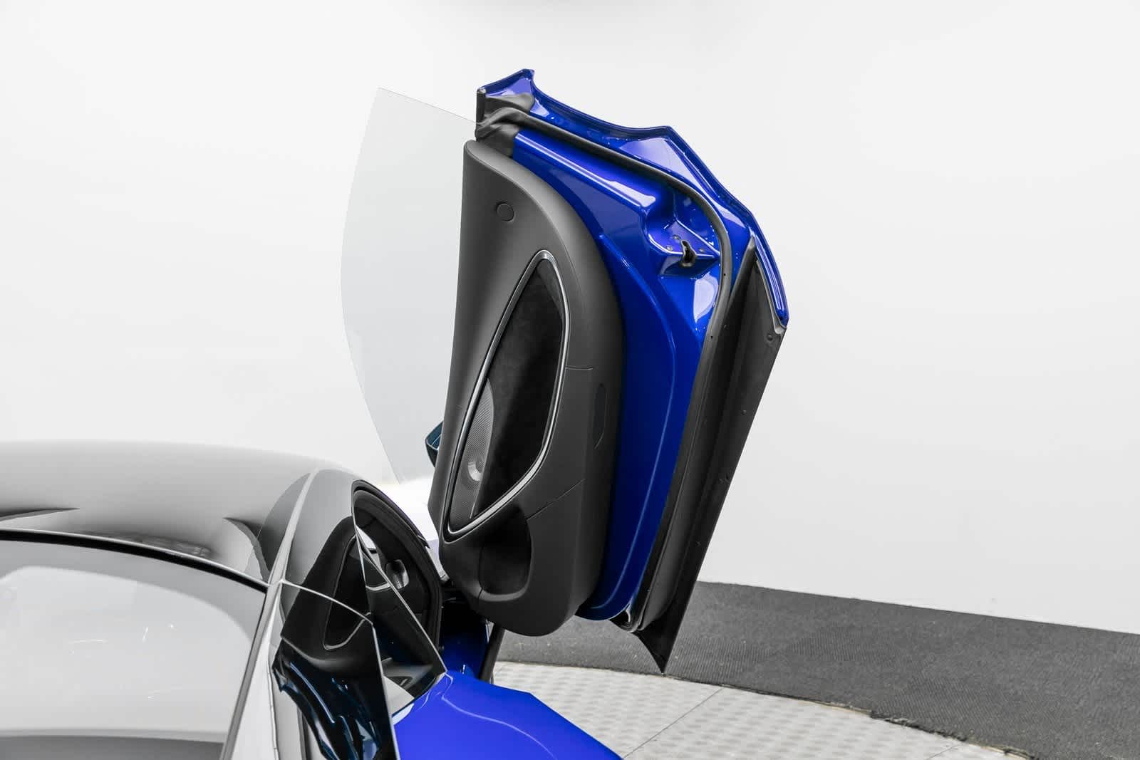 Thumbnail: 2025 Mclaren Artura - 32
