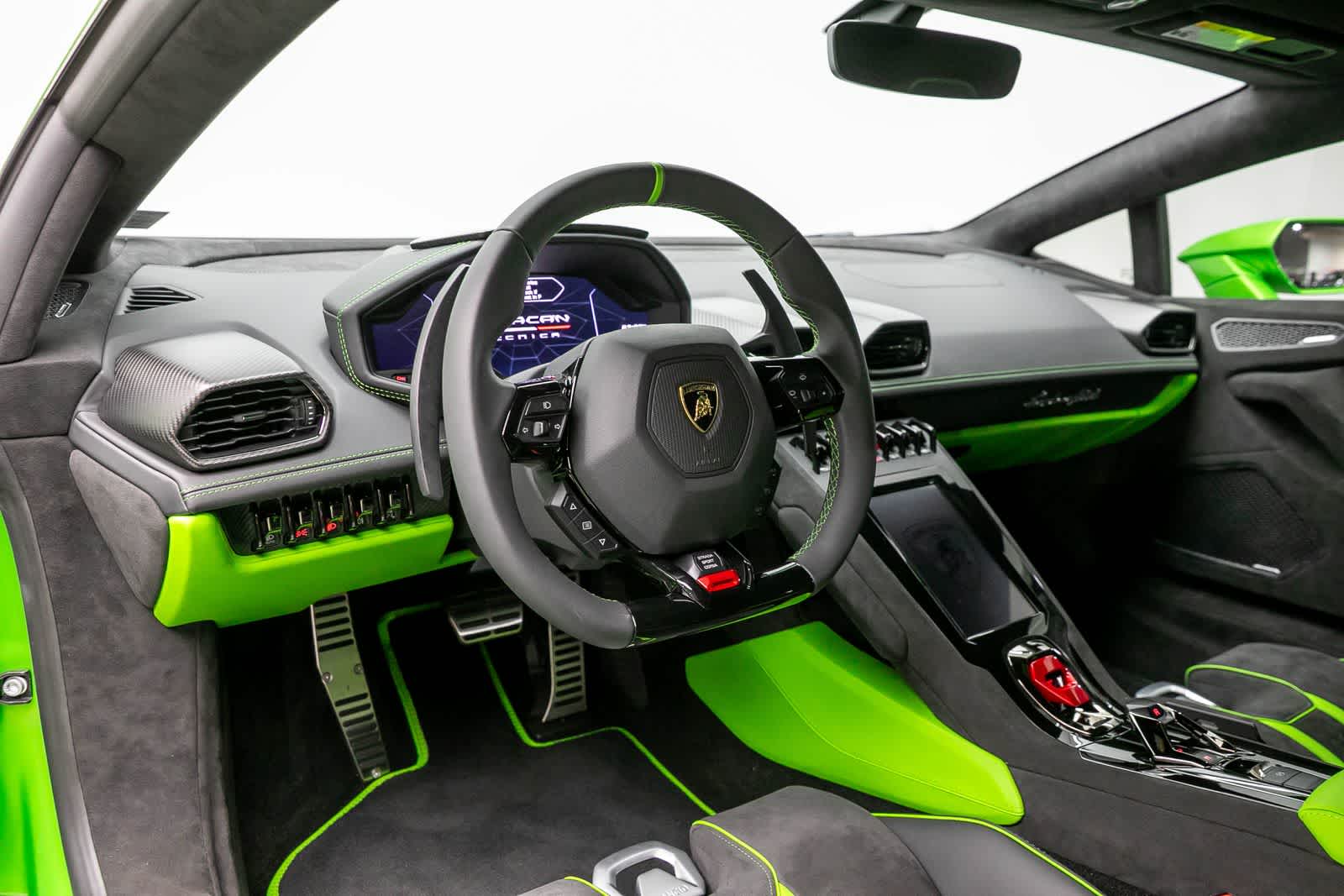Thumbnail: 2024 Lamborghini Huracan - 2