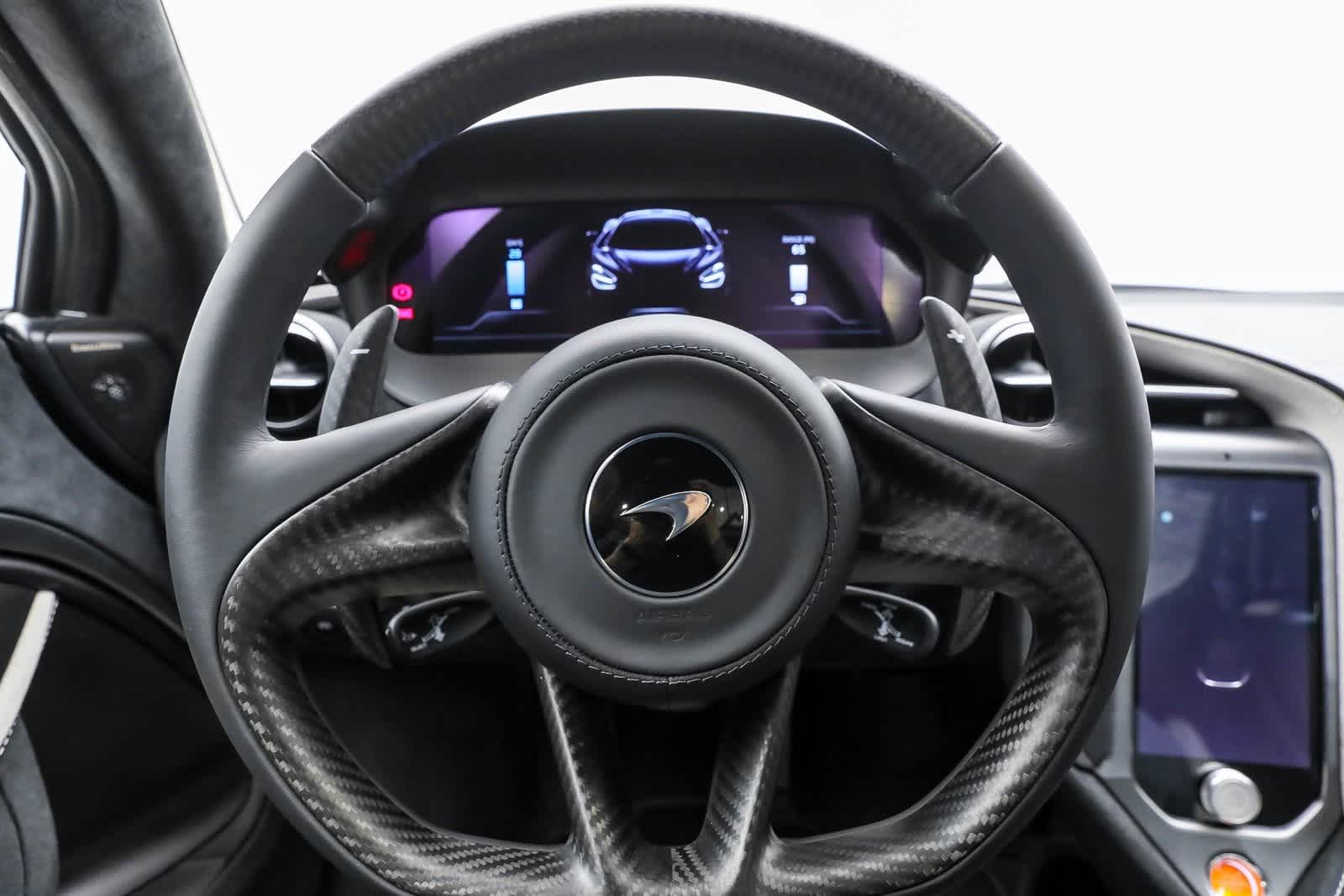 Thumbnail: 2025 Mclaren 750S - 12