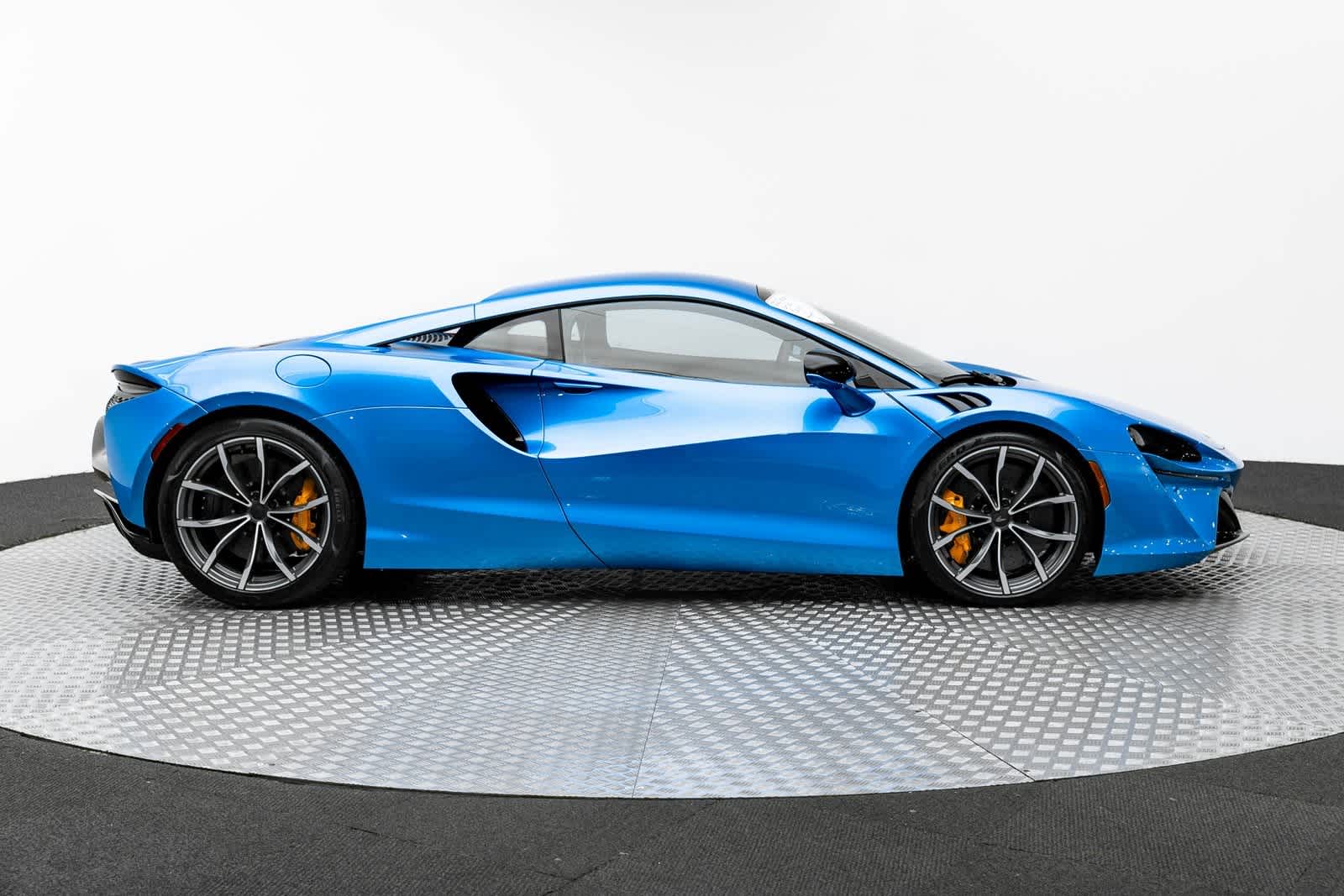 Thumbnail: 2025 Mclaren Artura - 42