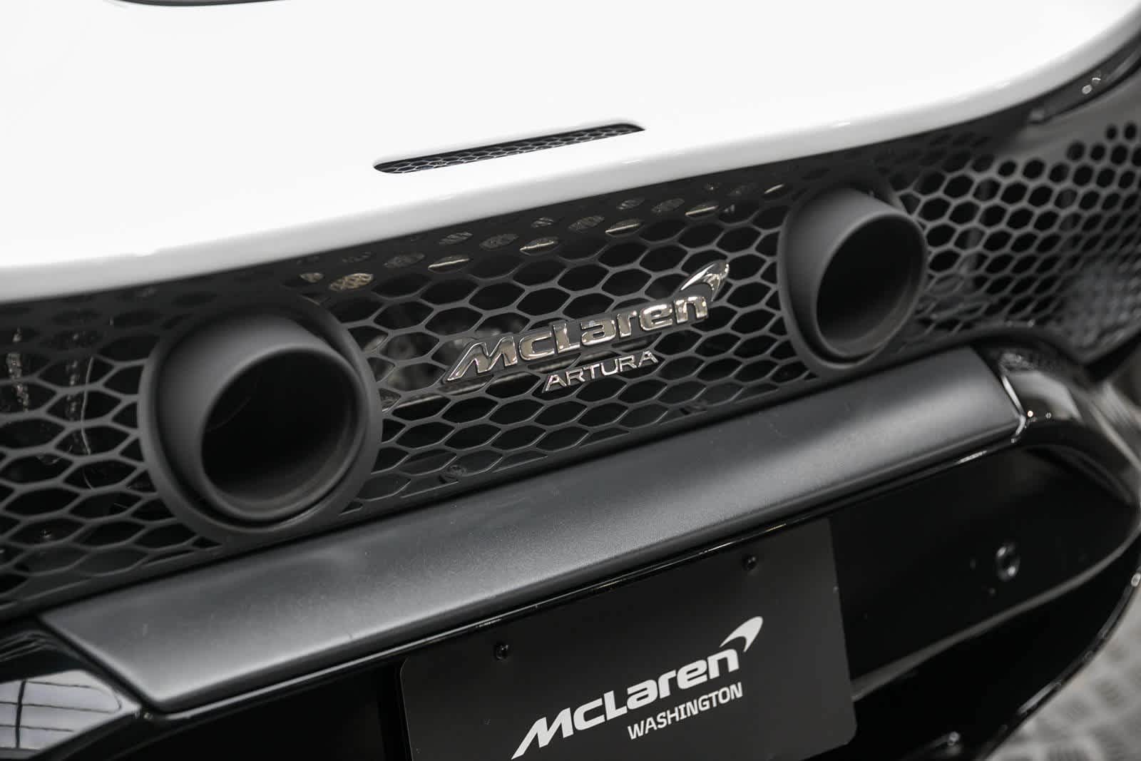 Thumbnail: 2024 Mclaren Artura - 7