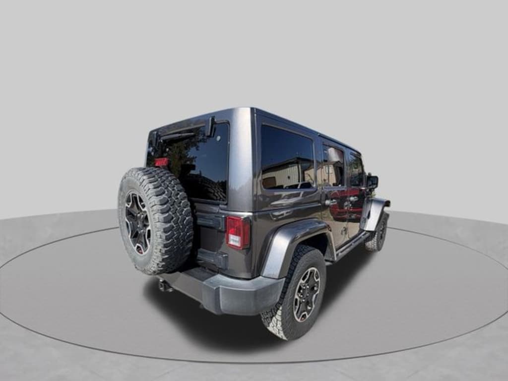 Used 2017 Jeep Wrangler Unlimited Sahara SUV