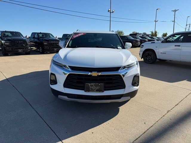2020 Chevrolet Blazer 2LT photo 3
