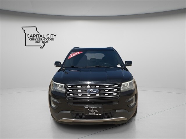 2017 Ford Explorer Limited photo 2