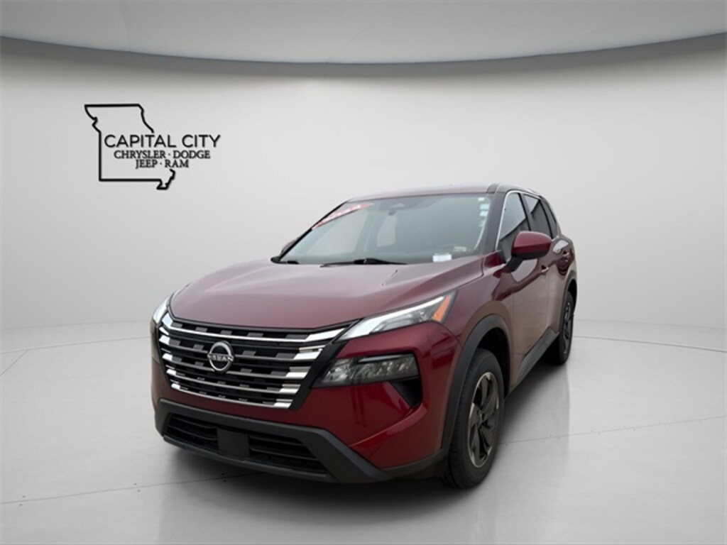 Used 2024 Nissan Rogue SV SUV