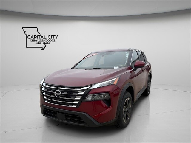 2024 Nissan Rogue SV photo 2