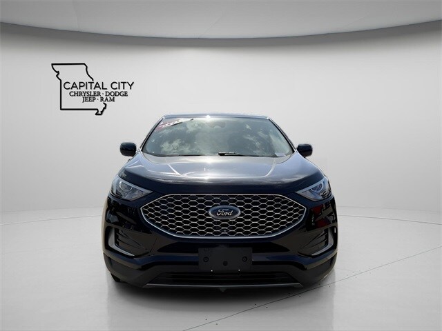 2024 Ford Edge SEL photo 2