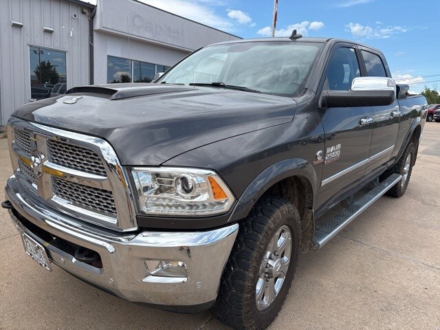 2018 Ram 2500 Laramie photo 2