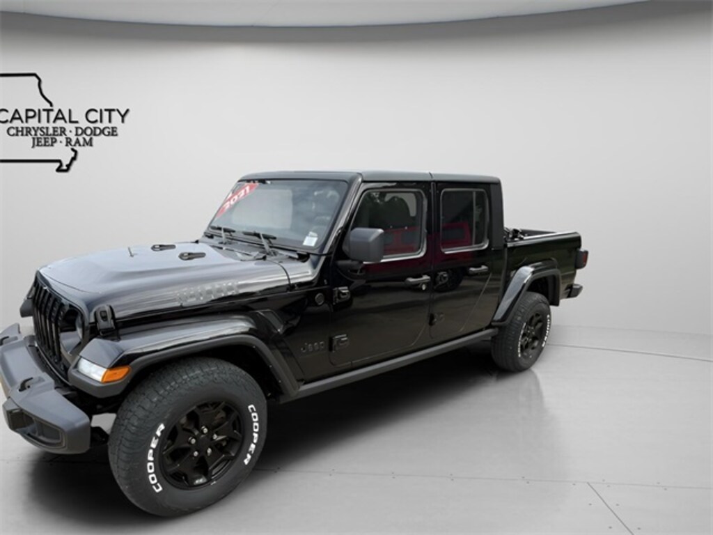 Used 2021 Jeep Gladiator Sport Truck