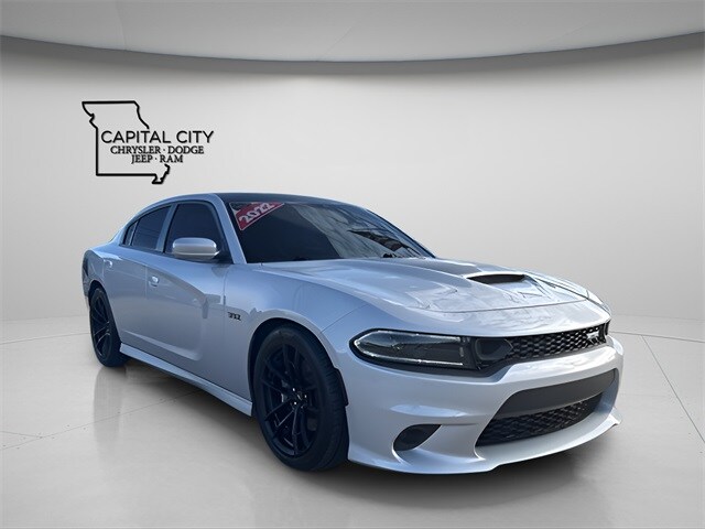 2022 Dodge Charger R/T Scat Pack photo 2