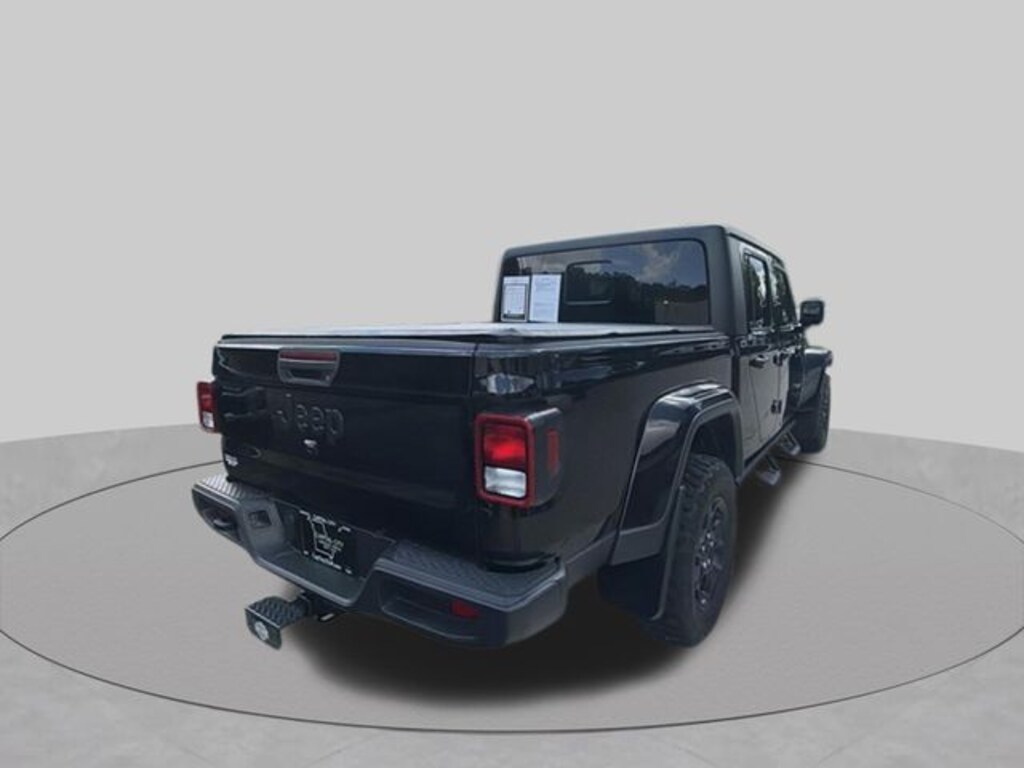 Used 2023 Jeep Gladiator Willys Truck