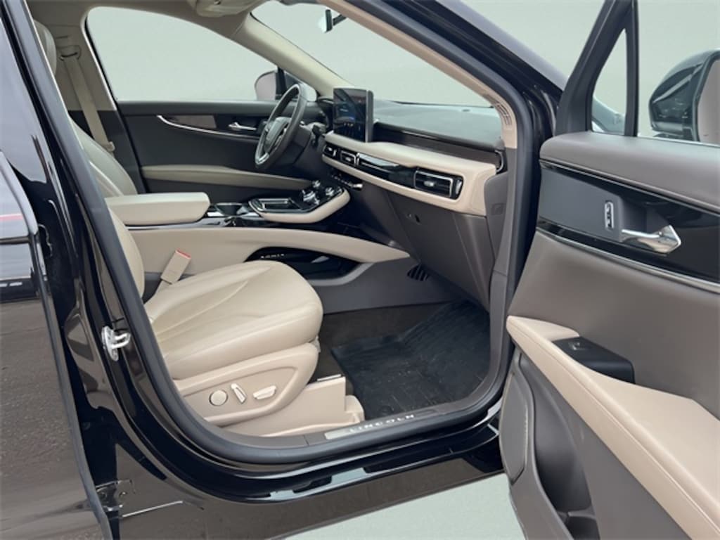 Used 2022 Lincoln Nautilus Reserve SUV