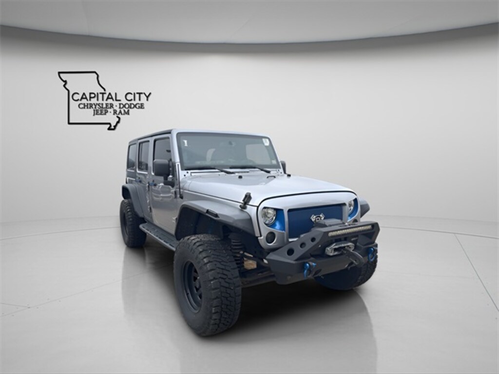 Used 2018 Jeep Wrangler JK Unlimited Sahara SUV