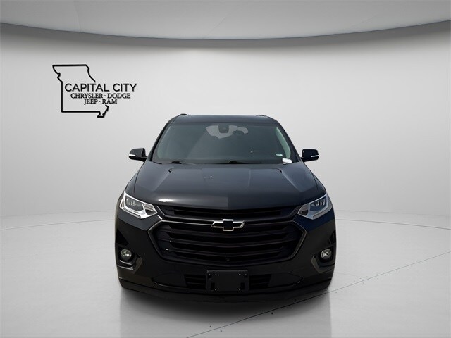 2020 Chevrolet Traverse Premier photo 2