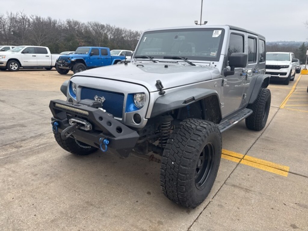Used 2018 Jeep Wrangler JK Unlimited Sahara SUV