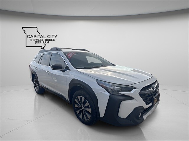 2023 Subaru Outback Limited photo 2