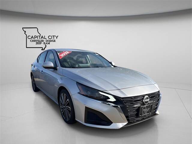 2023 Nissan Altima 2.5 SL photo 2