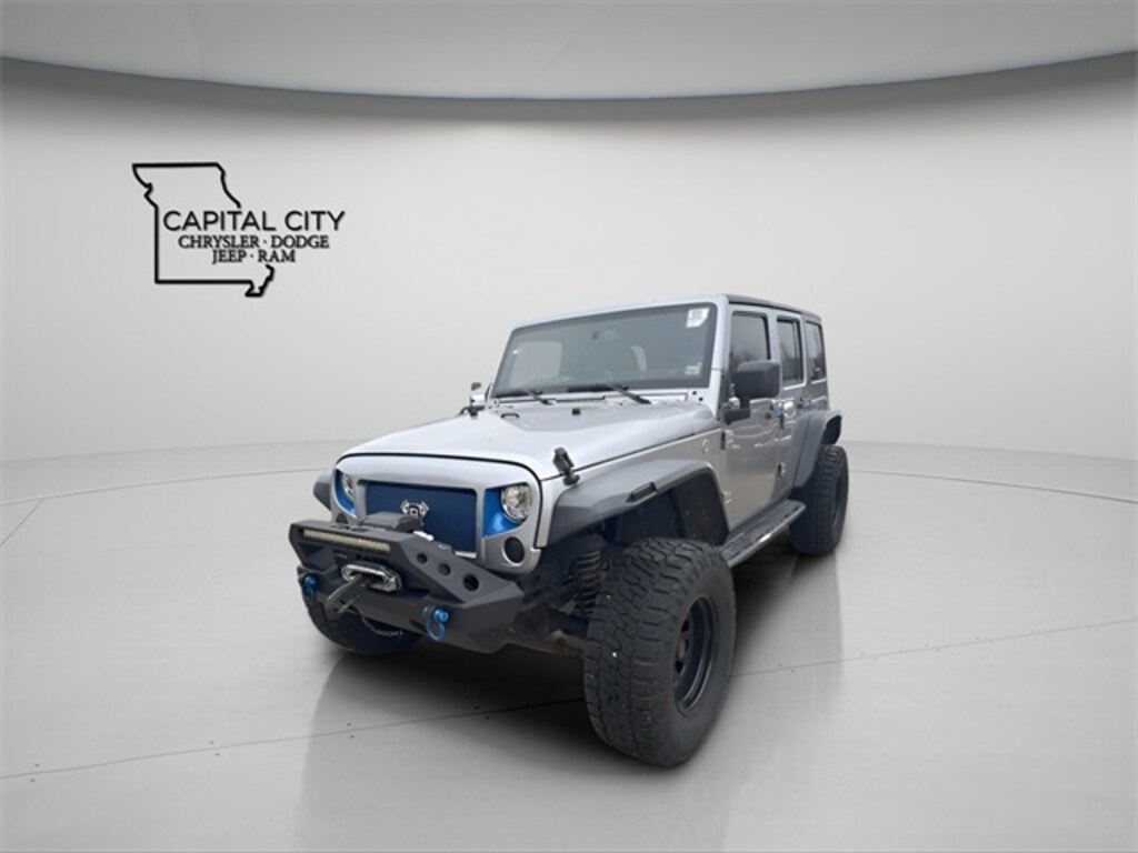 Used 2018 Jeep Wrangler JK Unlimited Sahara SUV