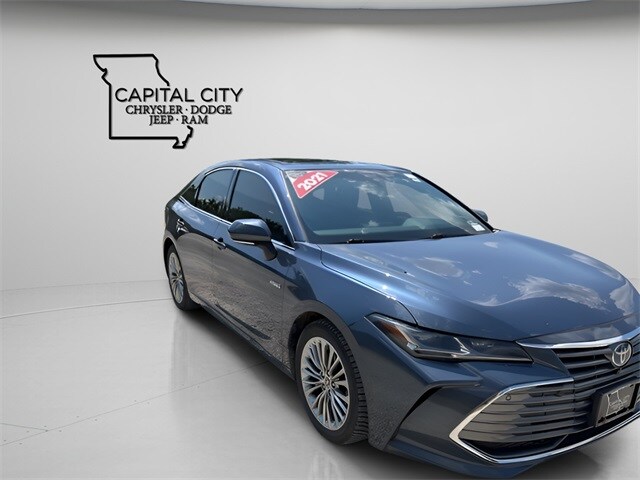 2021 Toyota Avalon Hybrid Limited photo 3