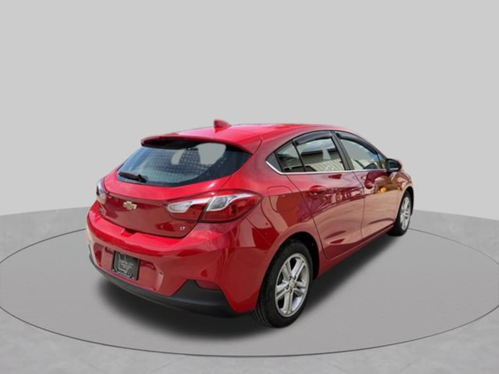 Used 2017 Chevrolet Cruze LT Hatchback