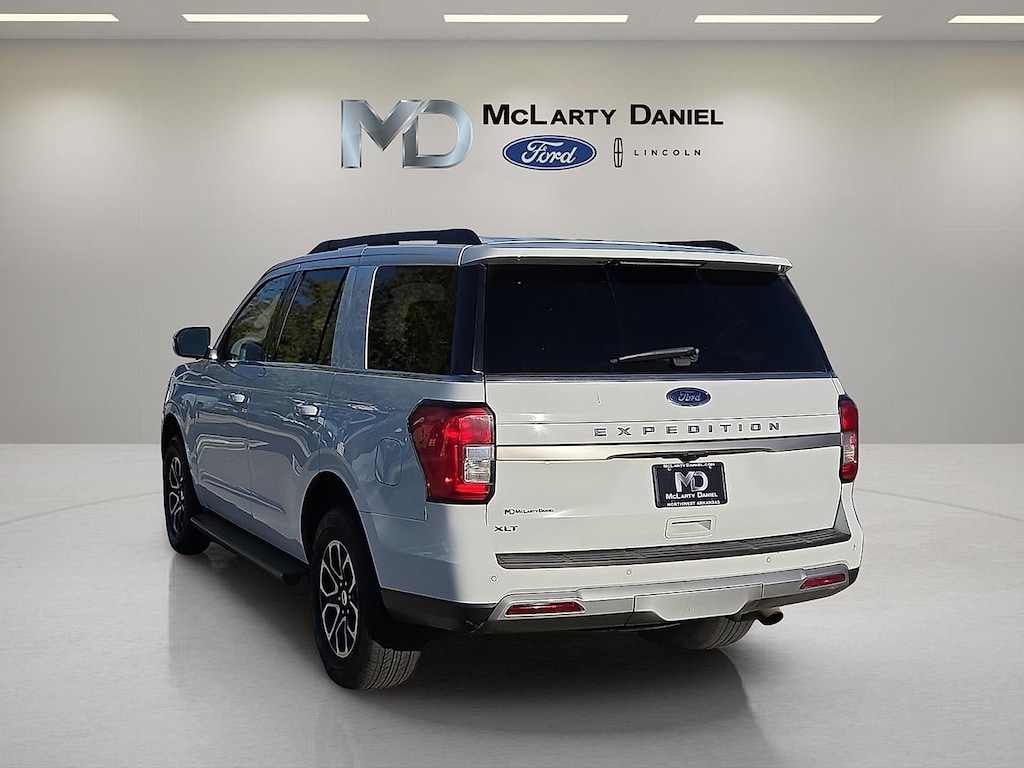 Used 2024 Ford Expedition XLT SUV