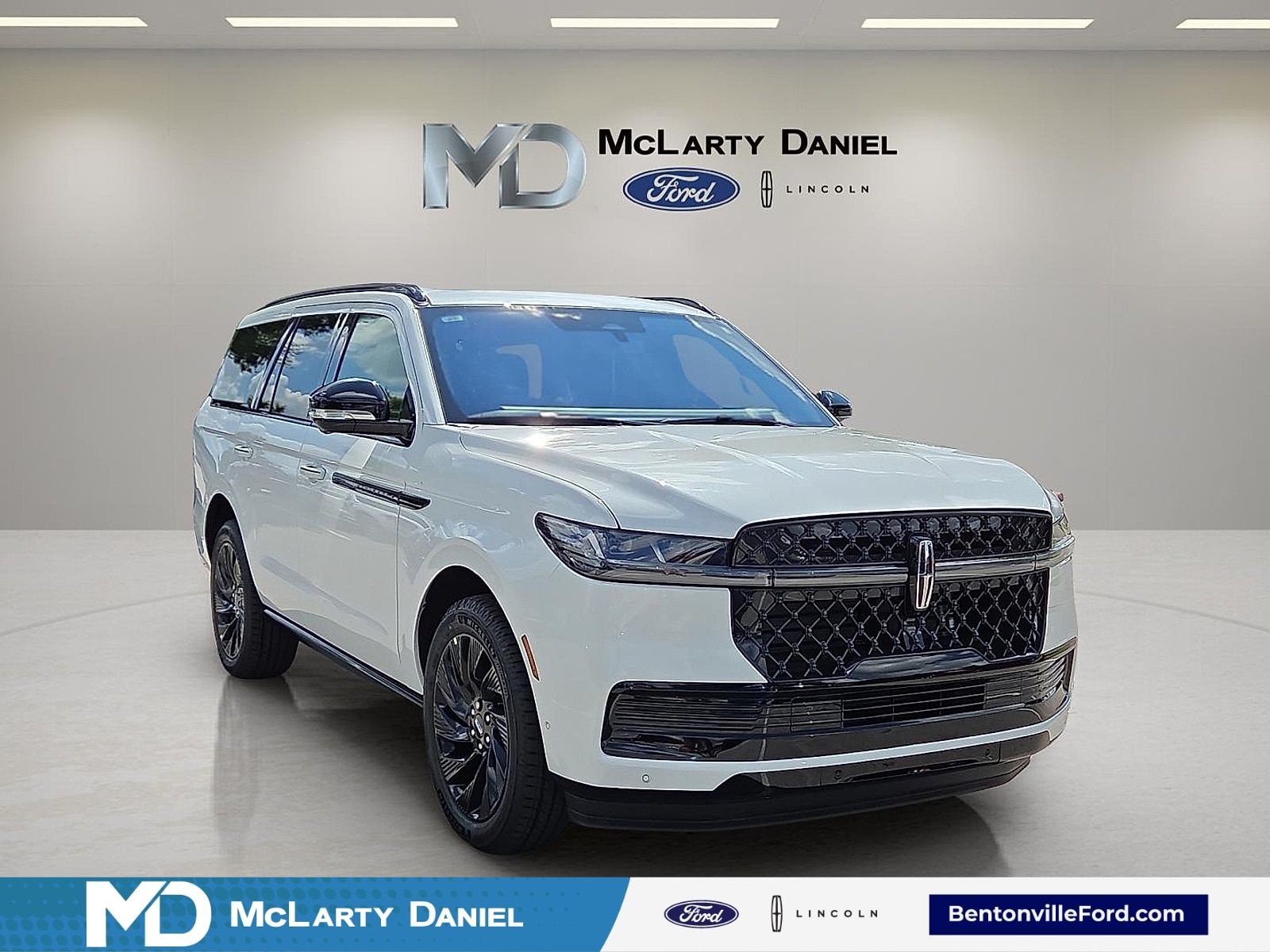 2025 Lincoln Navigator Reserve's photo