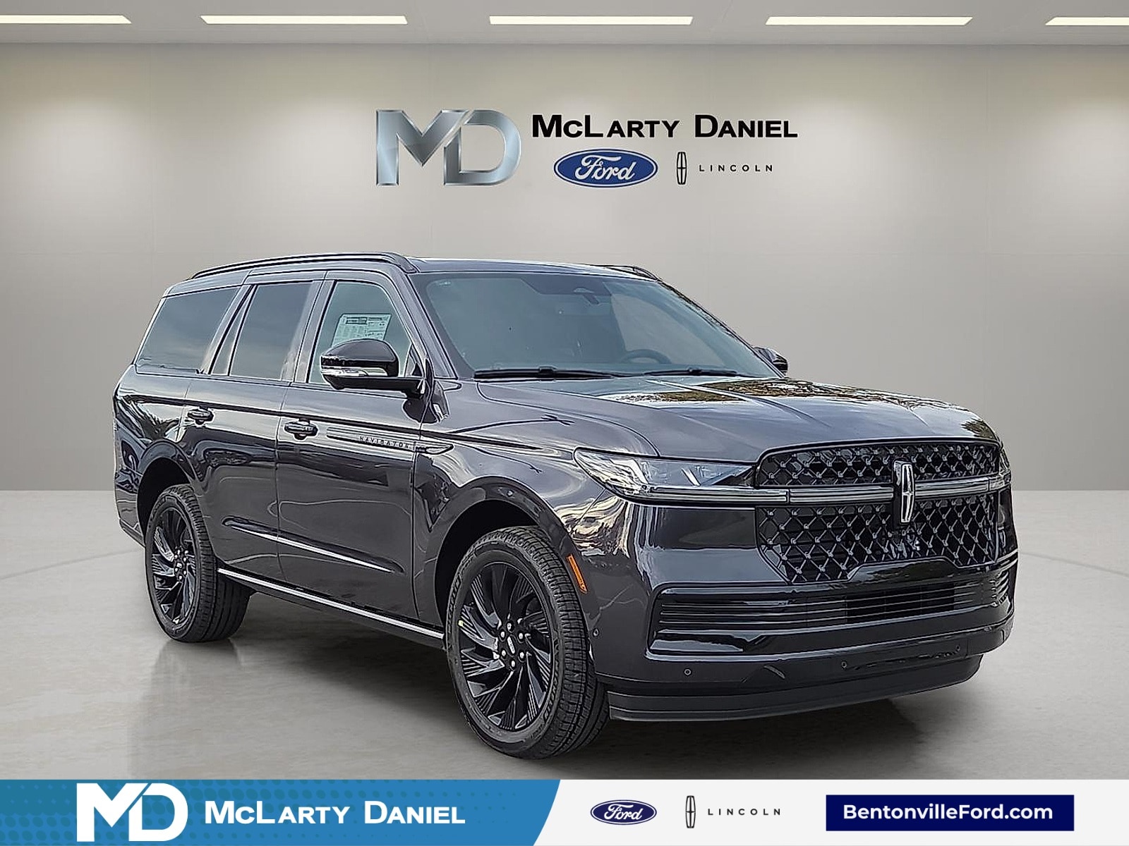 2025 Lincoln Navigator Reserve's photo