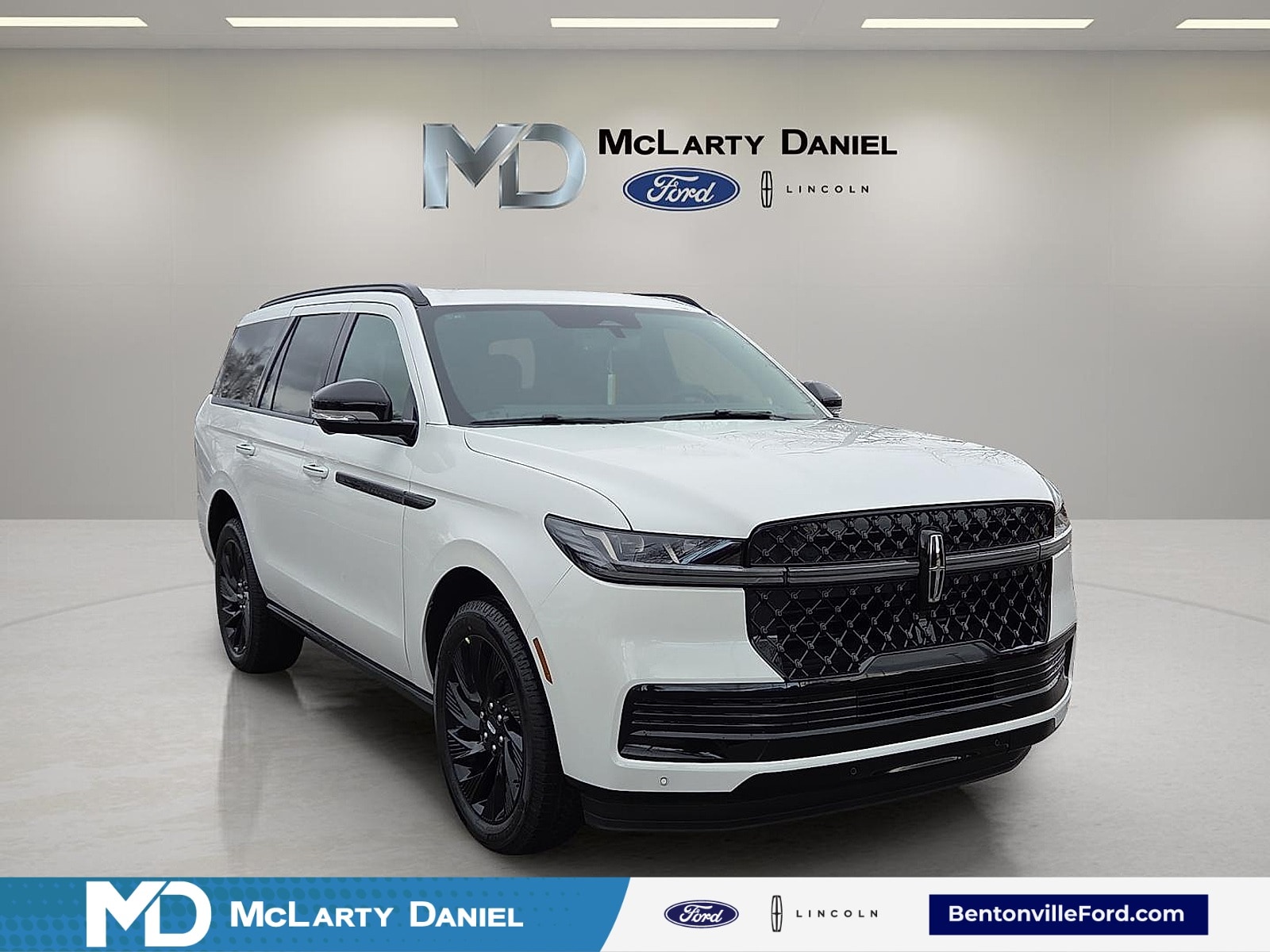 2025 Lincoln Navigator Reserve's photo