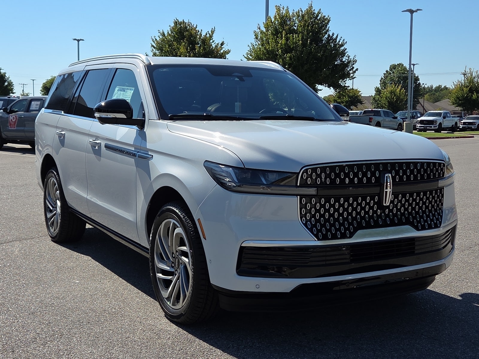 2025 Lincoln Navigator Reserve's photo