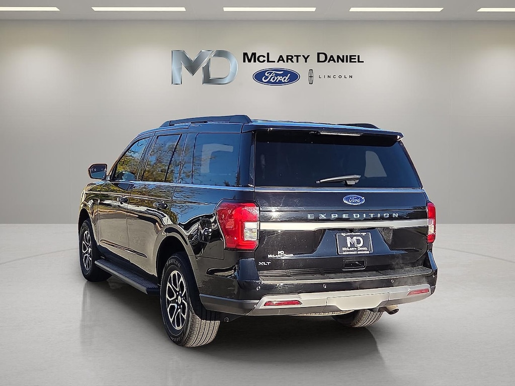 Used 2024 Ford Expedition XLT SUV